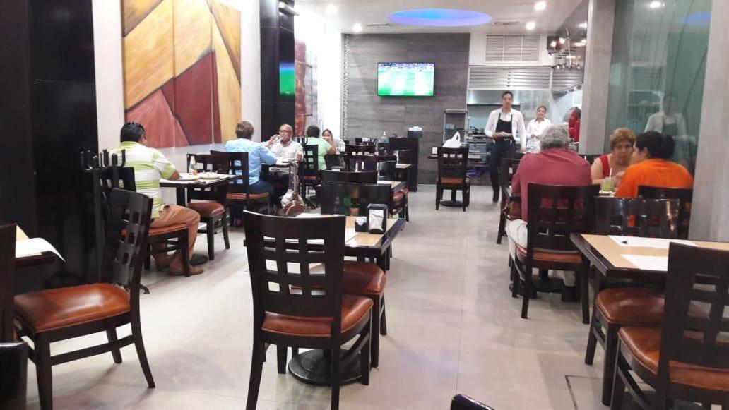 Hotel Alcazar Poza Rica 外观 照片